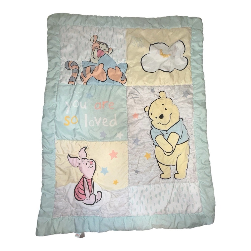 Lambs & Ivy Disney Winnie The Pooh Bear Hugs Baby Crib Comforter Quilted Blanket